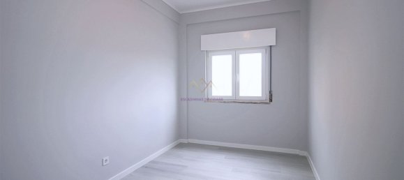3 Schlafzimmer Wohnung in Loures, Portugal, Nr. 95041 8