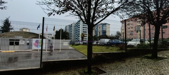 3 Schlafzimmer Wohnung in Loures, Portugal, Nr. 95041 2