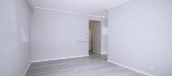3 Schlafzimmer Wohnung in Loures, Portugal, Nr. 95041 4