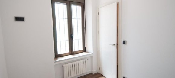 3 bedrooms Apartment in Madrid, Spain No. 168038 16