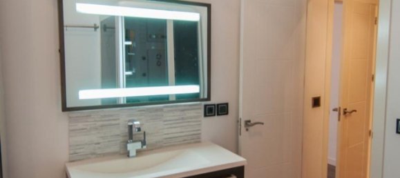 3 bedrooms Apartment in Madrid, Spain No. 168038 26