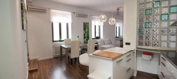 3 bedrooms Apartment in Madrid, Spain No. 168038 6