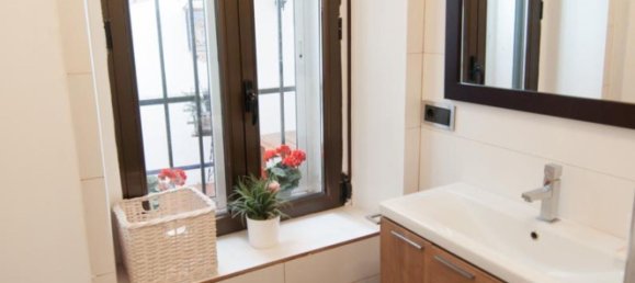 3 bedrooms Apartment in Madrid, Spain No. 168038 11