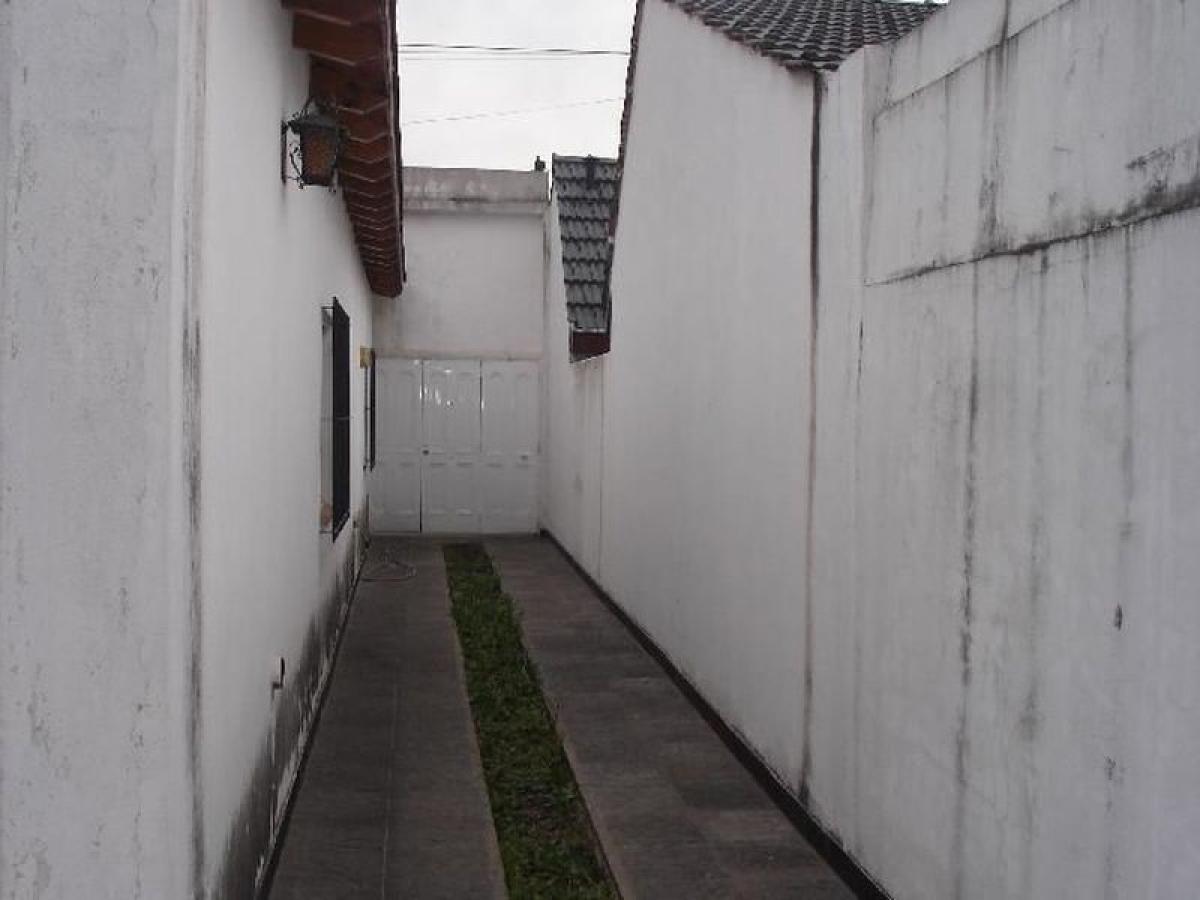 2 Schlafzimmer Haus in Moron, Argentina, Nr. 89707