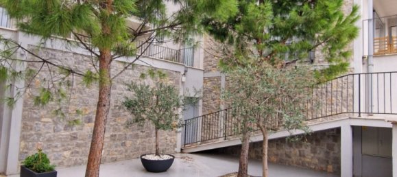 2 Schlafzimmer Wohnung in Kotor, Montenegro, Nr. 430 2