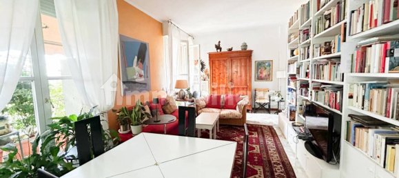 2 Schlafzimmer Wohnung in Como, Italy, Nr. 343333 8