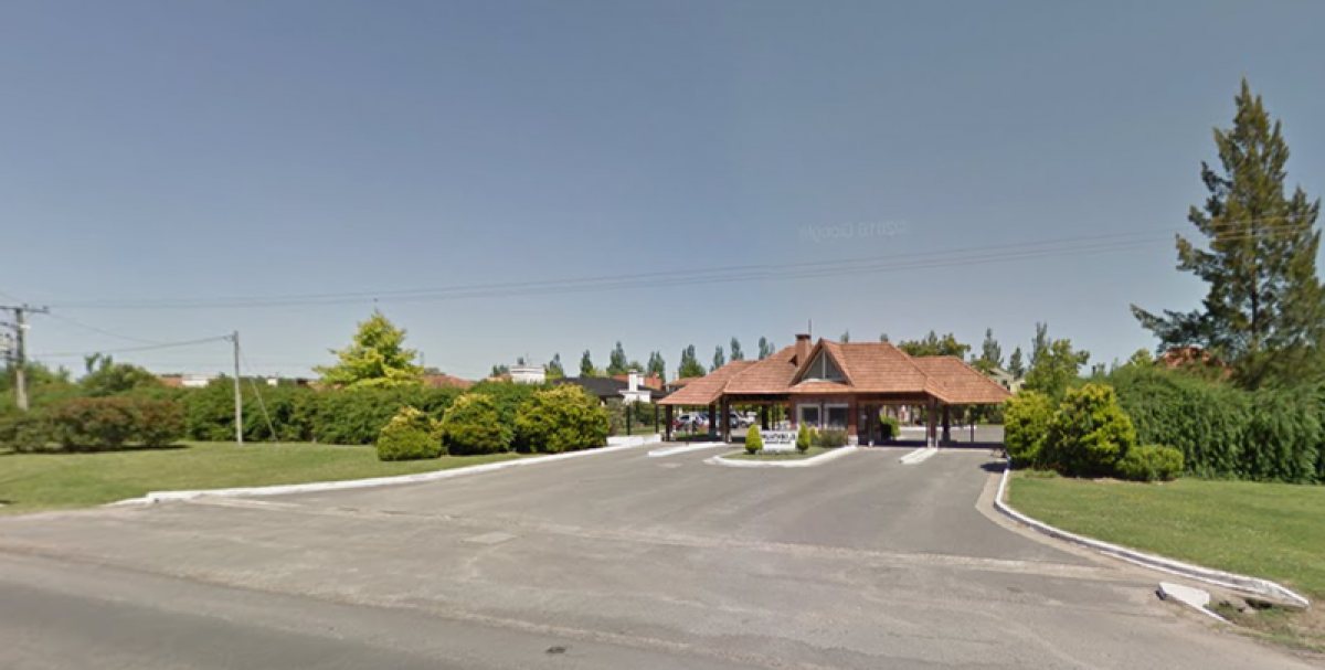  Land in Esteban Echeverria, Argentina No. 114547