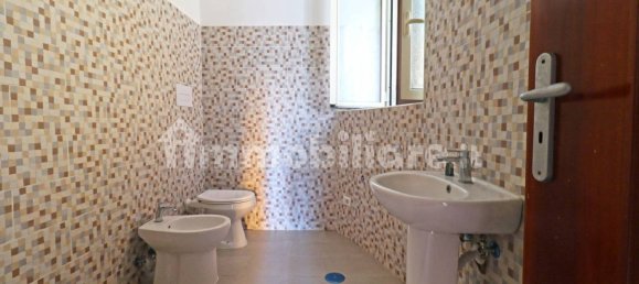 3 rooms Apartment in San Giorgio a Cremano, Italy No. 259594 18