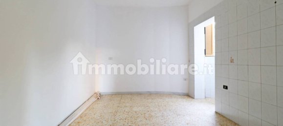 3 rooms Apartment in San Giorgio a Cremano, Italy No. 259594 15