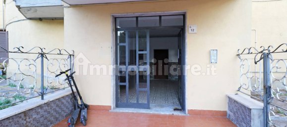 3 rooms Apartment in San Giorgio a Cremano, Italy No. 259594 5
