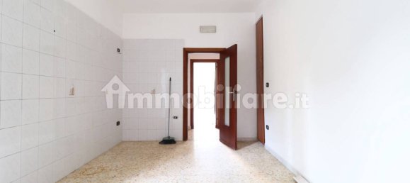 3 rooms Apartment in San Giorgio a Cremano, Italy No. 259594 11