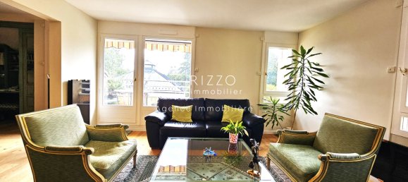 3 bedrooms Penthouse in Ferney-Voltaire, France No. 321314 3