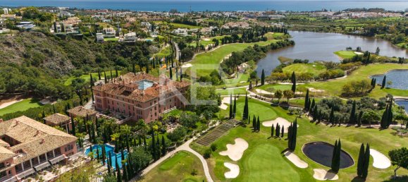 5 bedrooms Villa in Marbella, Spain No. 104305 37