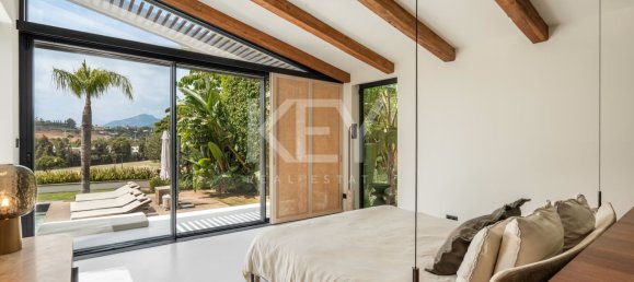 5 bedrooms Villa in Marbella, Spain No. 104305 47