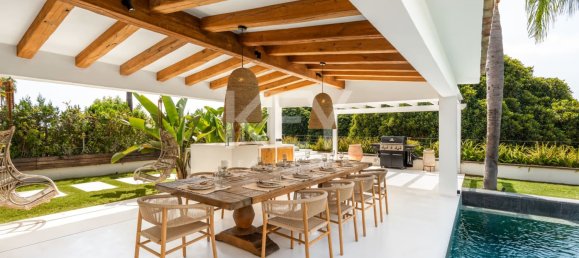 5 bedrooms Villa in Marbella, Spain No. 104305 11