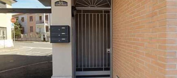 3 rooms Apartment in Bareggio, Italy No. 187585 9