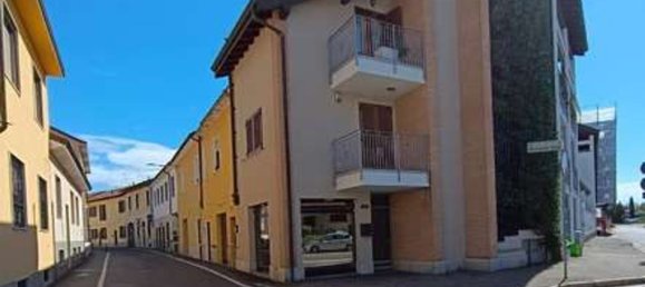 3 rooms Apartment in Bareggio, Italy No. 187585 6