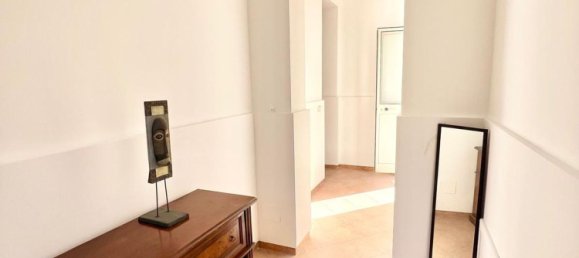 Квартира с 3 комнатами в Палермо, Италия № 37091 6