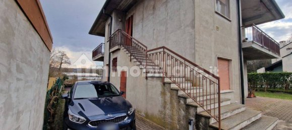 6 bedrooms Villa in Biandronno, Italy No. 314104 2