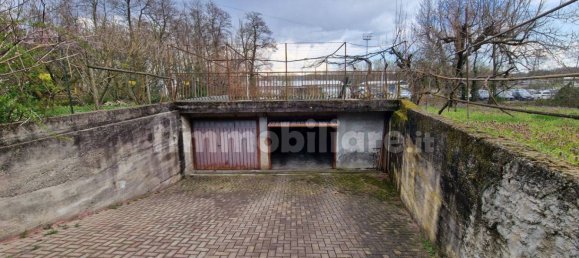 6 bedrooms Villa in Biandronno, Italy No. 314104 4