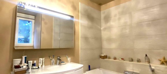 5 bedrooms House in Chennevieres-sur-Marne, France No. 120790 15