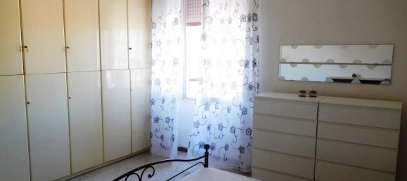 4 rooms Apartment in Livorno, Italy No. 166376 8
