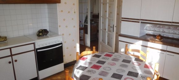 4 غرف نوم منزل في Saint-Yrieix-la-Perche, France رقم 98571 13