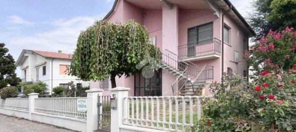 8 غرف نوم فيلا في Molinella, Italy رقم 362393 2