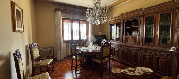 4 bedrooms Villa in Uzzano, Italy No. 328580 6