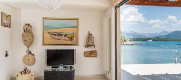 4 bedrooms Commercial property in Tivat, Montenegro No. 67 10