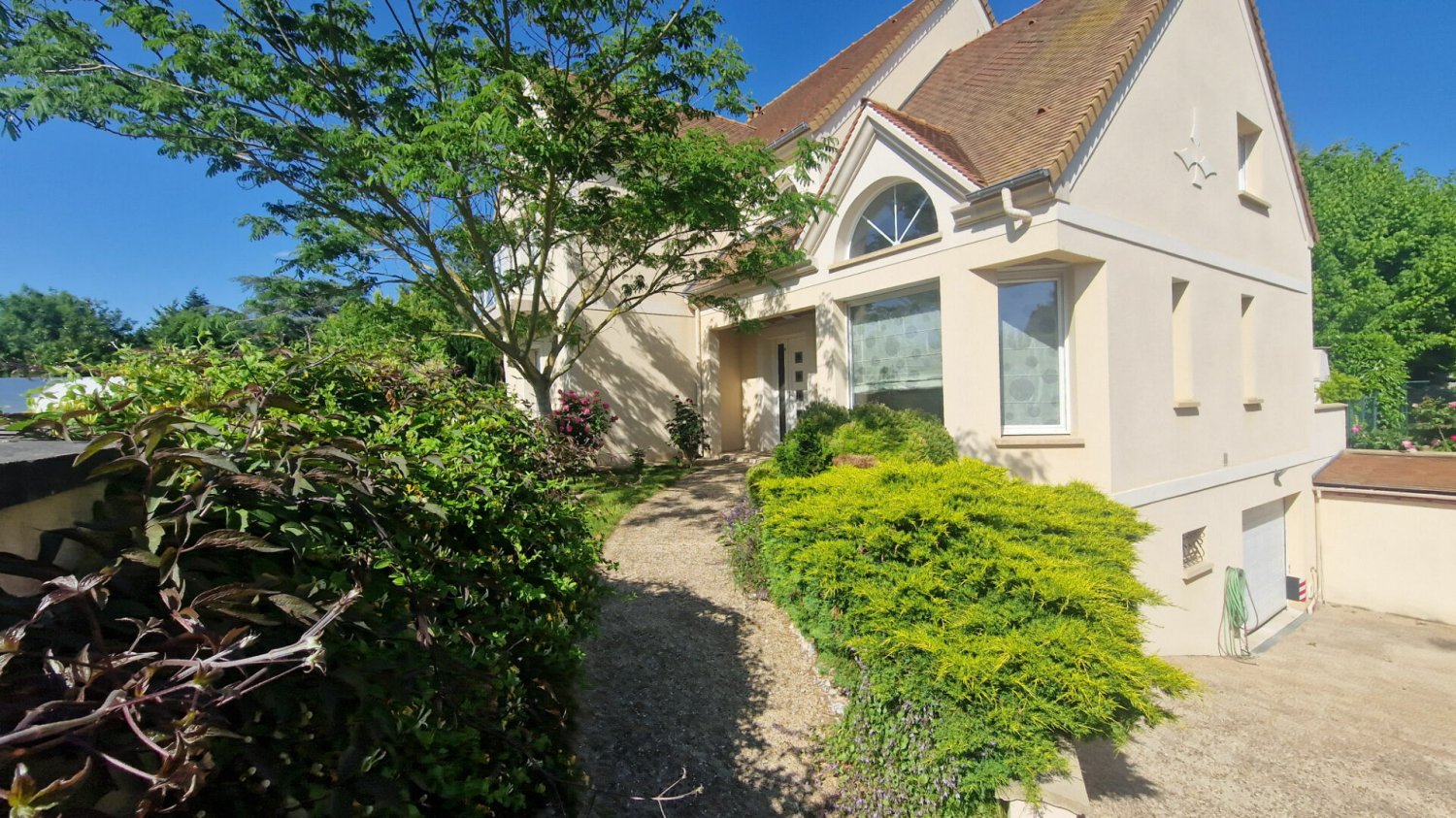 6 غرف نوم منزل في Saint-Martin-de-Nigelles, France رقم 232523