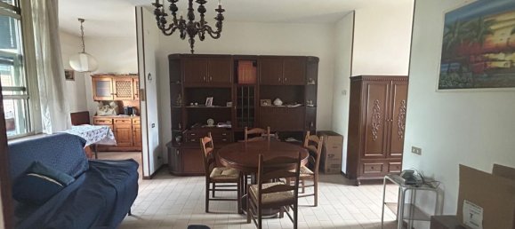 3-salle Appartement à Treviglio, Italy No. 283814 5