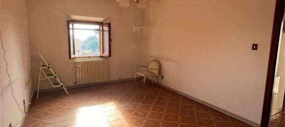 10 rooms House in Foiano della Chiana, Italy No. 223316 5