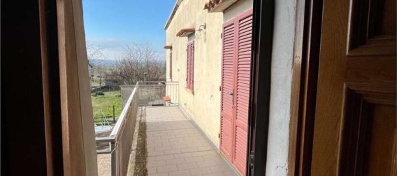 10 rooms House in Foiano della Chiana, Italy No. 223316 17