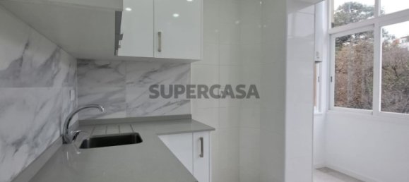 1 bedroom Apartment in Lisbon, Portugal No. 160786 2