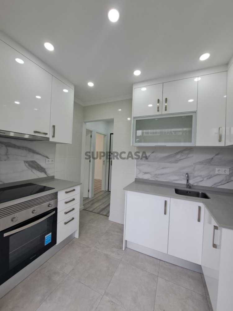 1 bedroom Apartment in Lisbon, Portugal No. 160786