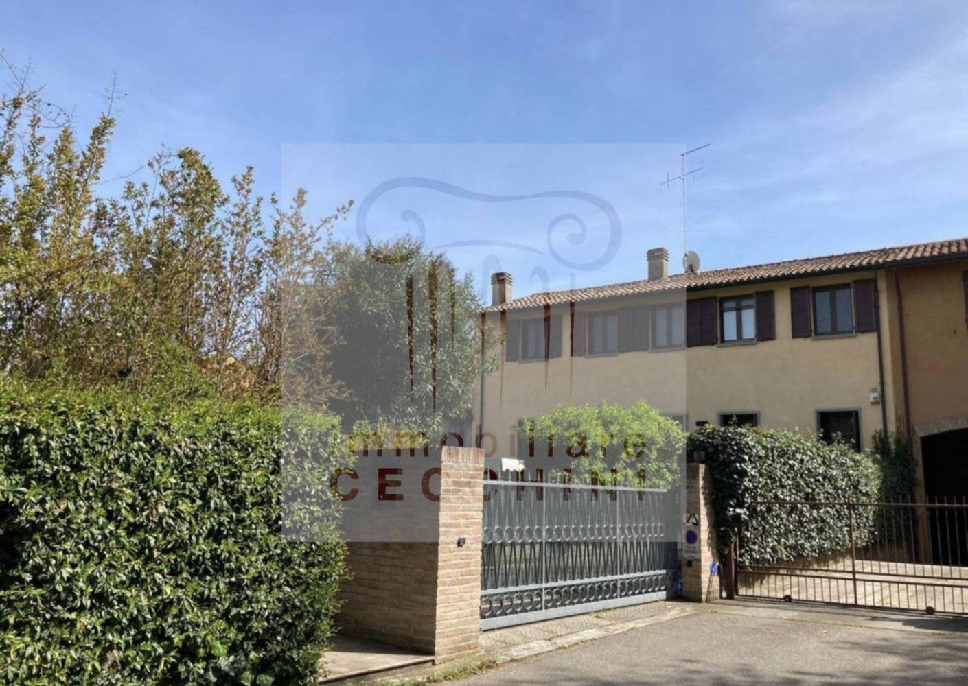 4 bedrooms Villa in Cesena, Italy No. 169061