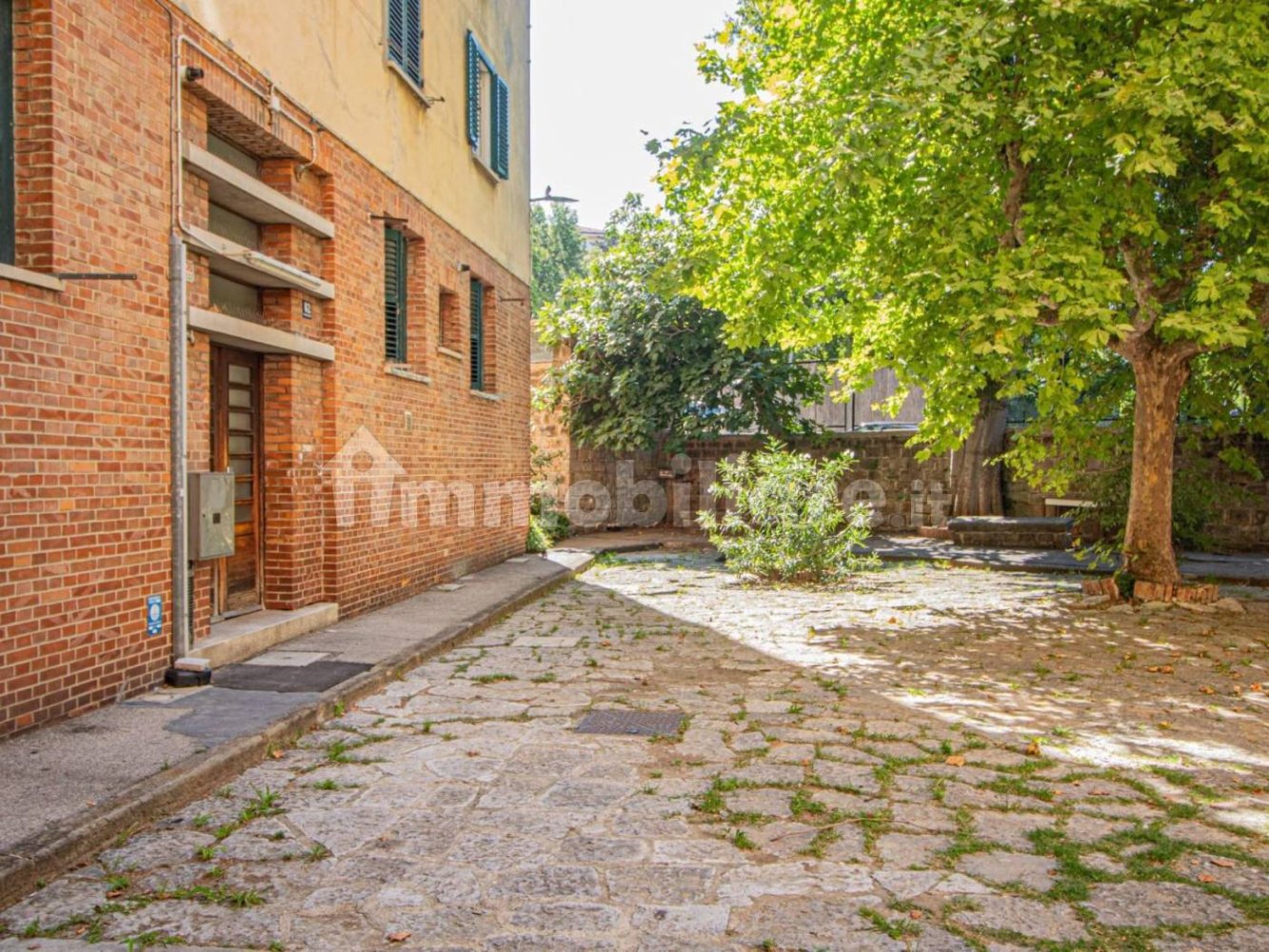 Квартира с 2 спальнями в Триест, Италия № 295795