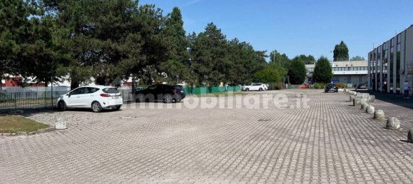 1500m² Warehouse in Granarolo dell'Emilia, Italy No. 31436 4