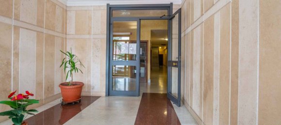 1 bedroom Apartment in Rome, Italy No. 272524 2