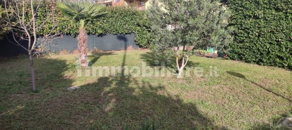 2 bedrooms Apartment in Lomagna, Italy No. 118489 8