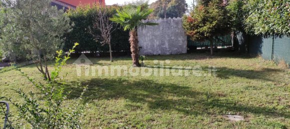 2 bedrooms Apartment in Lomagna, Italy No. 118489 6
