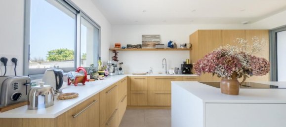 4 bedrooms House in Dinard, France No. 345378 2