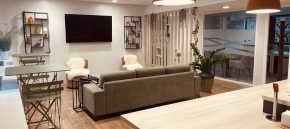 Коммерческая недвижимость 440м² в Сюрен, Франция № 150344 2