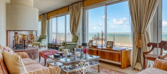 4 bedrooms Apartment in Dieppe, France No. 317773 2