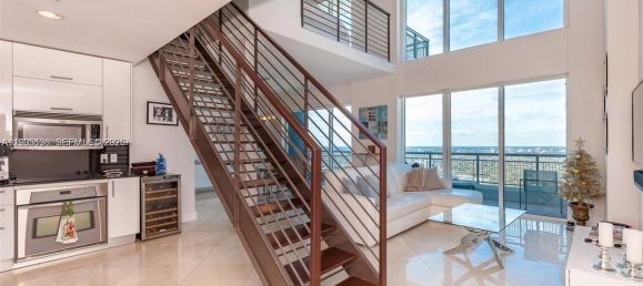 2 dormitorios propiedad comercial en venta en Miami, Miami-Dade, Florida, USA № 614853 8