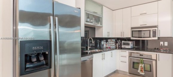 2 dormitorios propiedad comercial en venta en Miami, Miami-Dade, Florida, USA № 614853 14