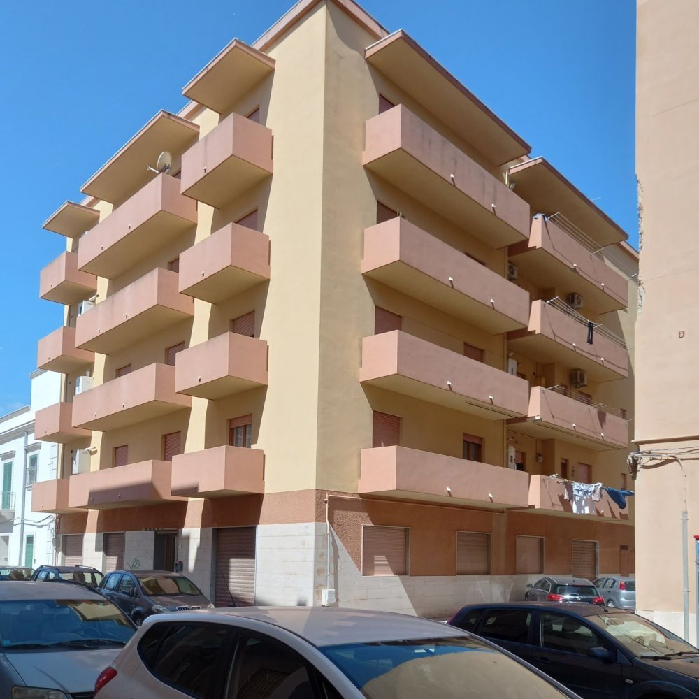 Квартира с 4 спальнями в Марсала, Италия № 376607