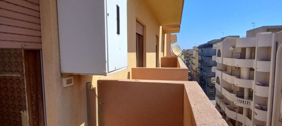 4 bedrooms Apartment in Marsala, Italy No. 376607 8