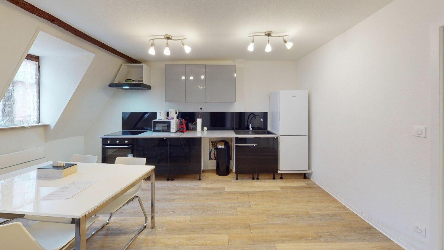 1 غرف نوم شقة في Mulhouse, France رقم 99359